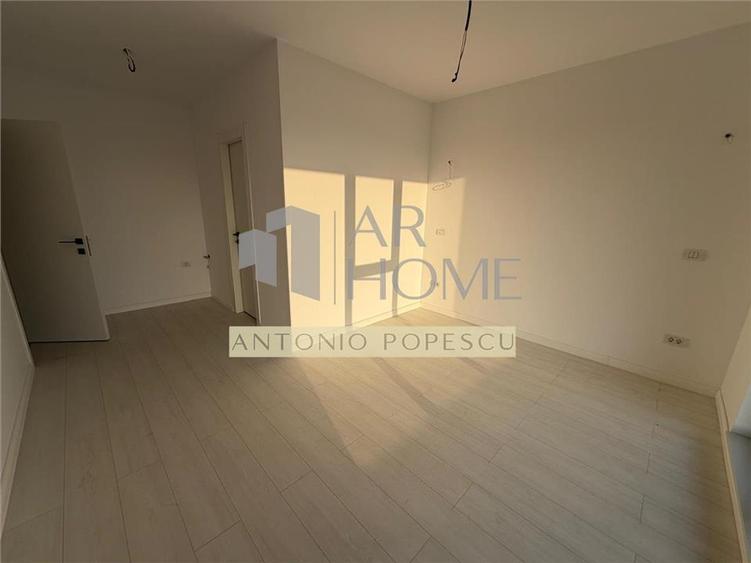 Apartament cu 3 camere decomandat în Albert
