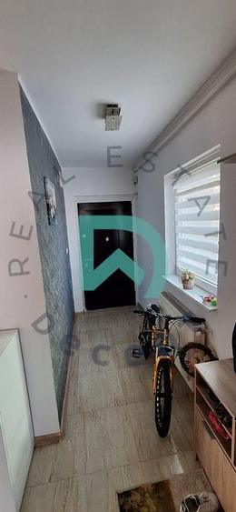 Apartament 3 camere de vanzare, mobilat si utilat - str. Pictor Nicolae Brana, S - 10