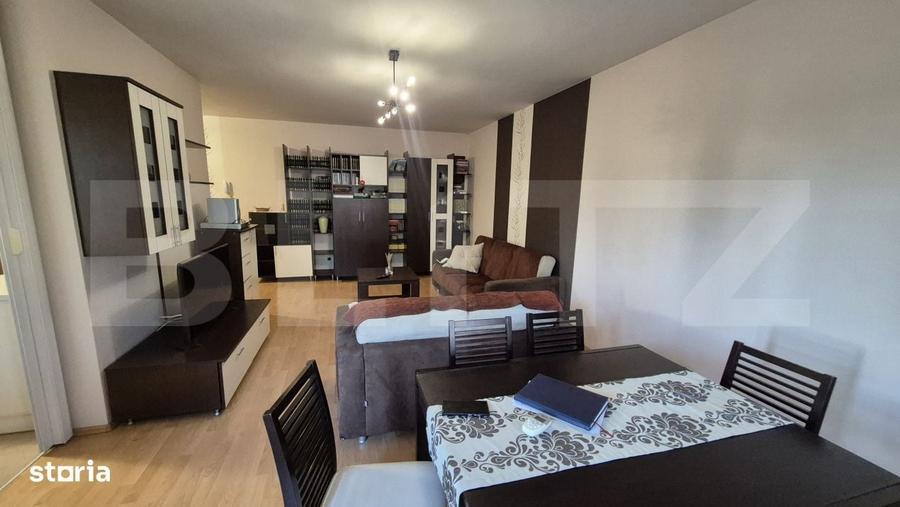 Apartament cu 2 camere de vanzare, 71,30 mp, Micro 16 cu terasa inchis - 2