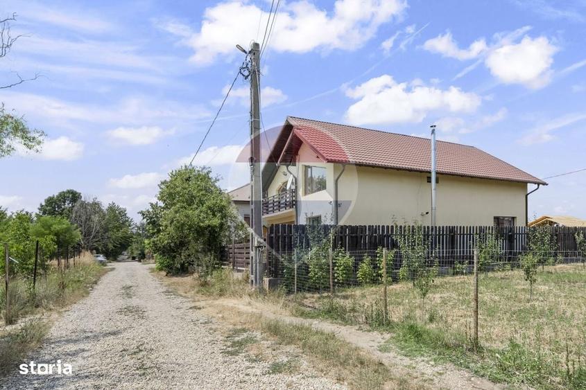 Casă cu 4 camere în Gulia