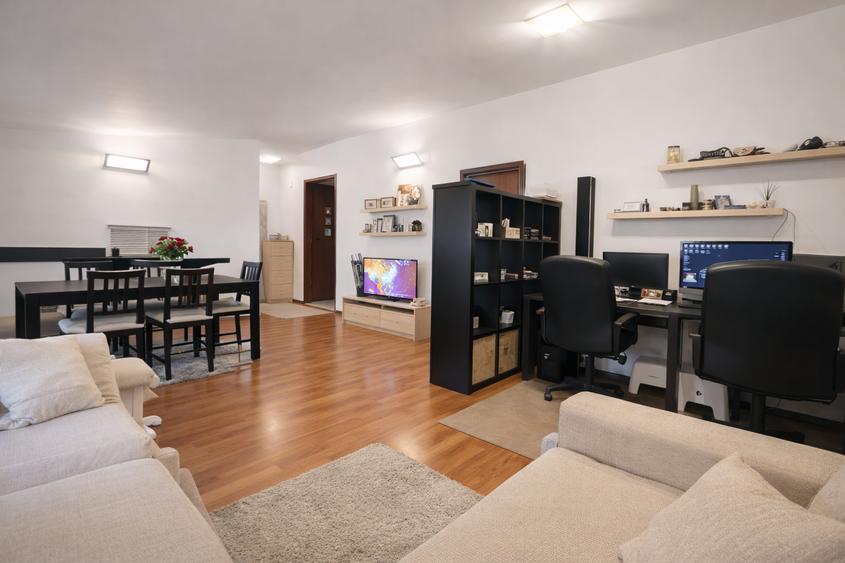 Apartament cu 3 camere decomandat, mobilat în Bragadiru