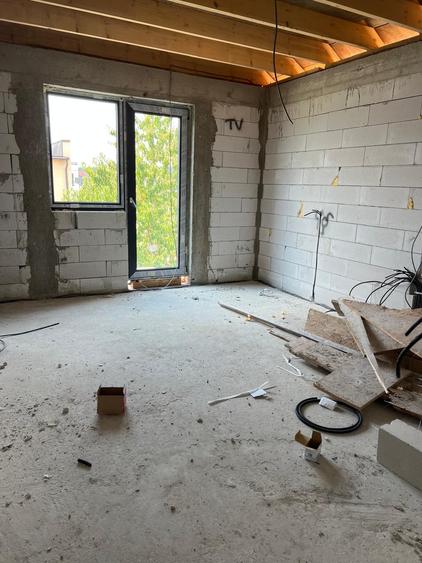 Casă individuală cu 4 camere cu Teren 360 Mp în Strejnicu