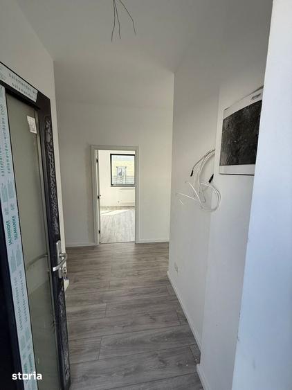 Casă cu 4 camere cu Teren 300 Mp în Clinceni