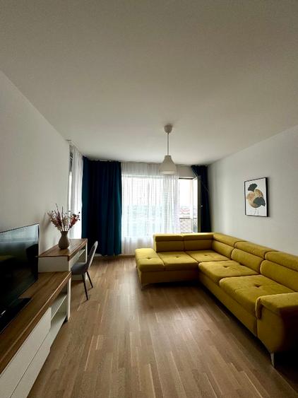 Apartament cu 2 camere decomandat în Take Ionescu