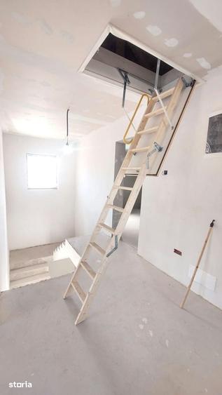 Casă cu 5 camere cu Teren 1000 Mp în Baciu