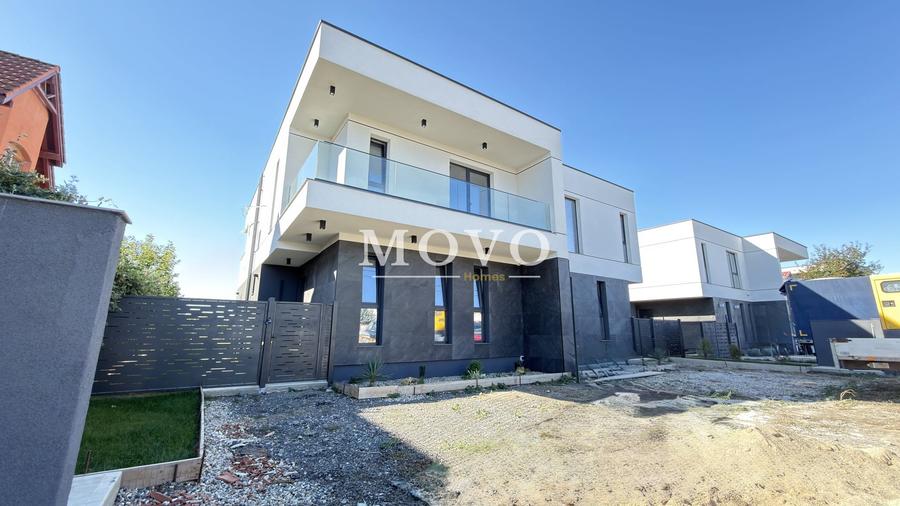 Duplex cu 4 camere cu Canalizare în Dumbrăvița