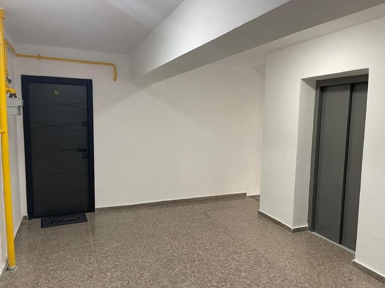 Apartament cu 2 camere decomandat în 1 Mai