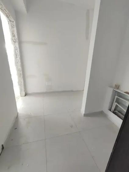 Apartament cu 3 camere decomandat în Theodor Pallady