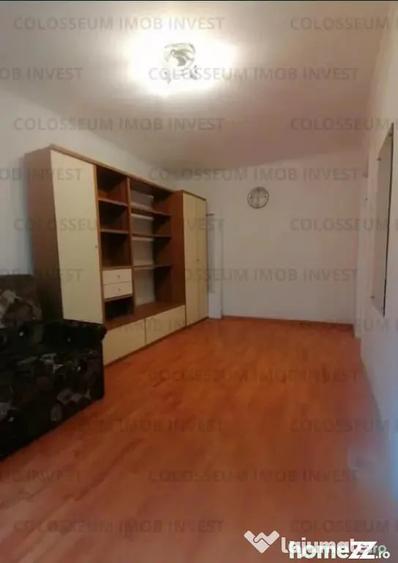 Garsonieră decomandată în Răcădău