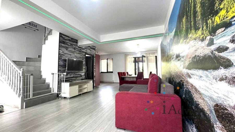 Casă cu 4 camere cu Canalizare în Hărman