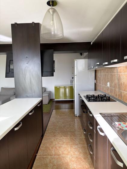 Apartament cu 2 camere decomandat în Ghiroda