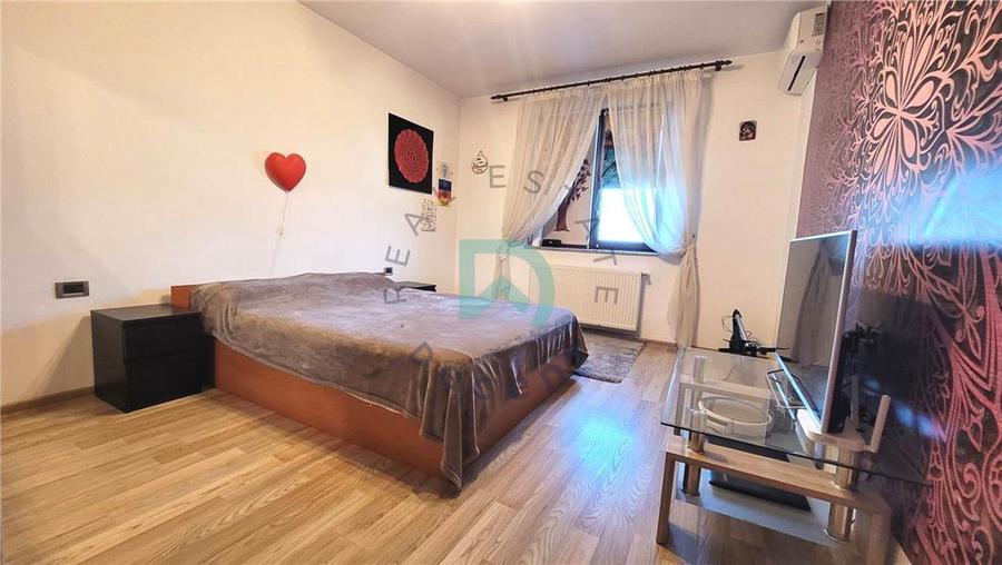 Apartament cu 2 camere decomandat în Tractorul