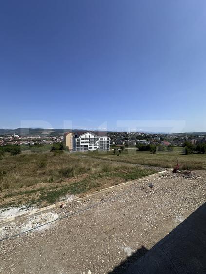 Casă individuală cu 4 camere cu Canalizare în Nord-Est