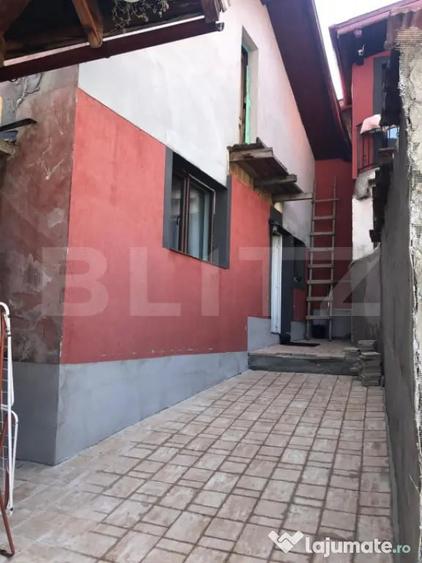 Casă cu 2 camere cu Teren 100 Mp în Săcele