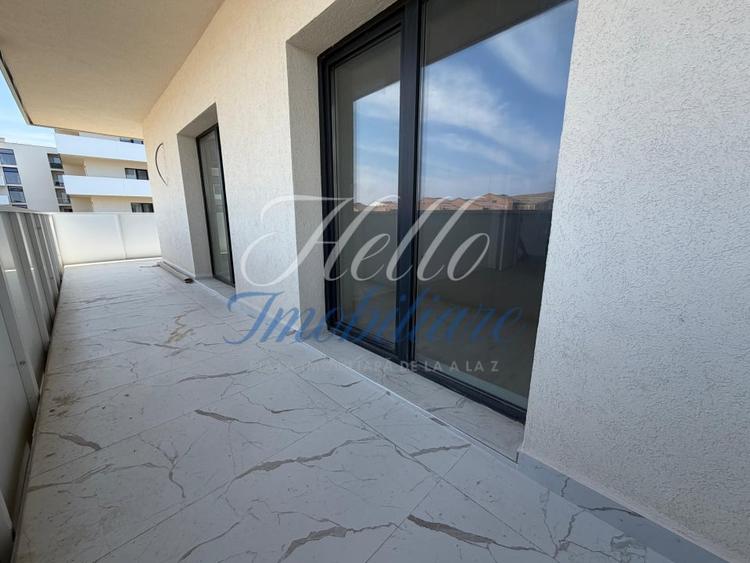 Apartament cu 3 camere semidecomandat în Florești