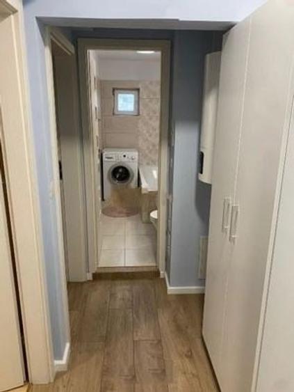 Apartament cu 3 camere decomandat în Titan