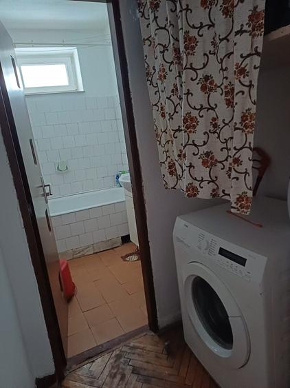 Garsonieră decomandată în Central