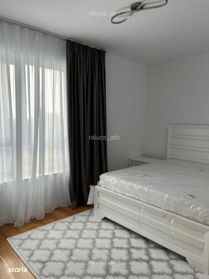 Apartament cu 3 camere semidecomandat în Ciupercenii Noi
