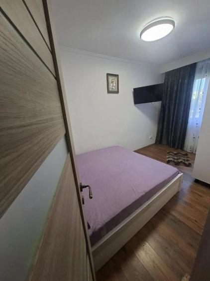 Apartament cu 3 camere decomandat în Craiovei