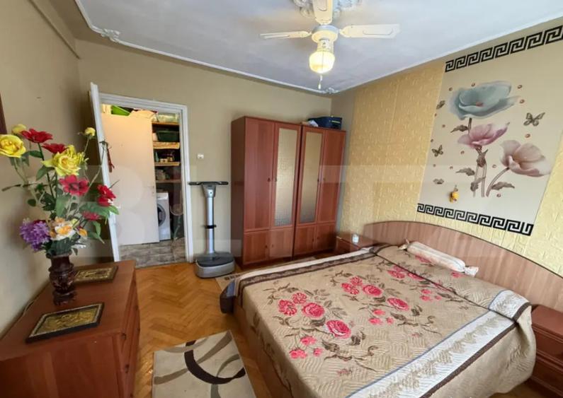 Apartament cu 3 camere semidecomandat, mobilat în Tătărași