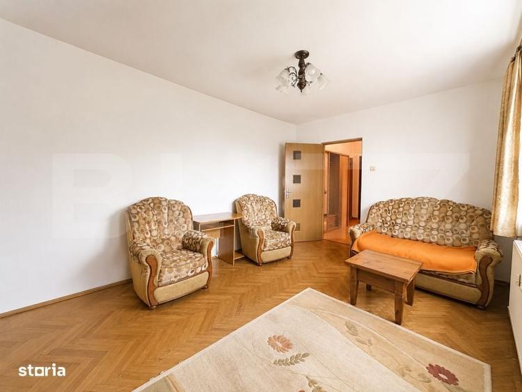 Apartament cu 3 camere în P-ța Unirii