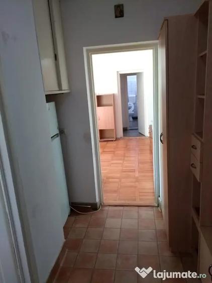 Apartament cu 2 camere nedecomandat în Complex Studențesc