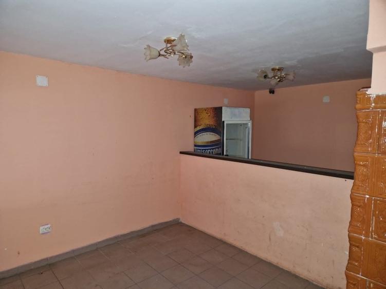 Casă individuală cu 3 camere cu Teren 300 Mp în Brăești