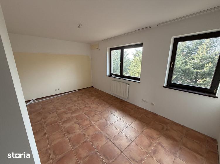 Casă cu 4 camere cu Teren 462 Mp în Ștefănești