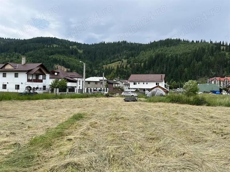 Teren Construcții intravilan de 2432 mp, în Central