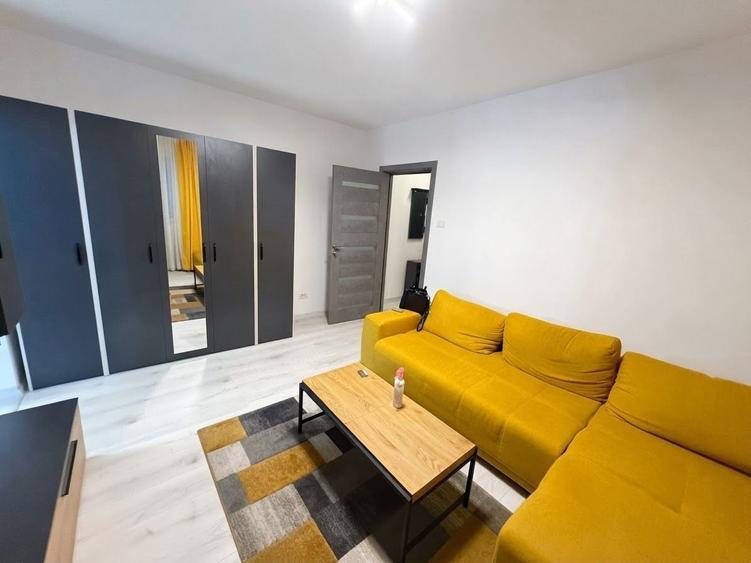 Apartament cu 2 camere, mobilat în Casa de Cultură