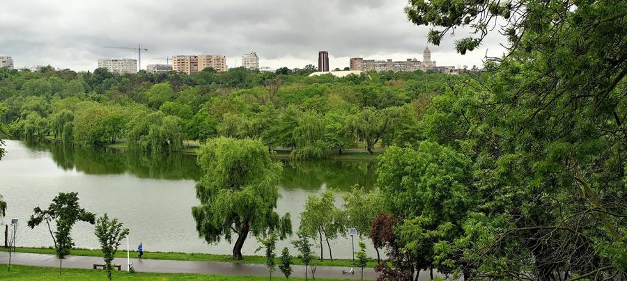 Apartament cu 2 camere semidecomandat, mobilat în Calea Victoriei