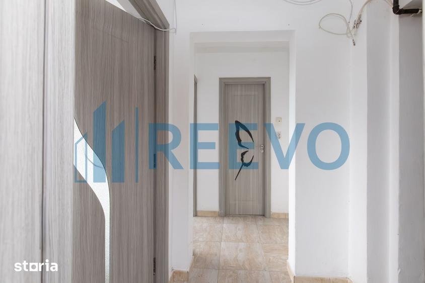Apartament cu 3 camere decomandat în Republicii