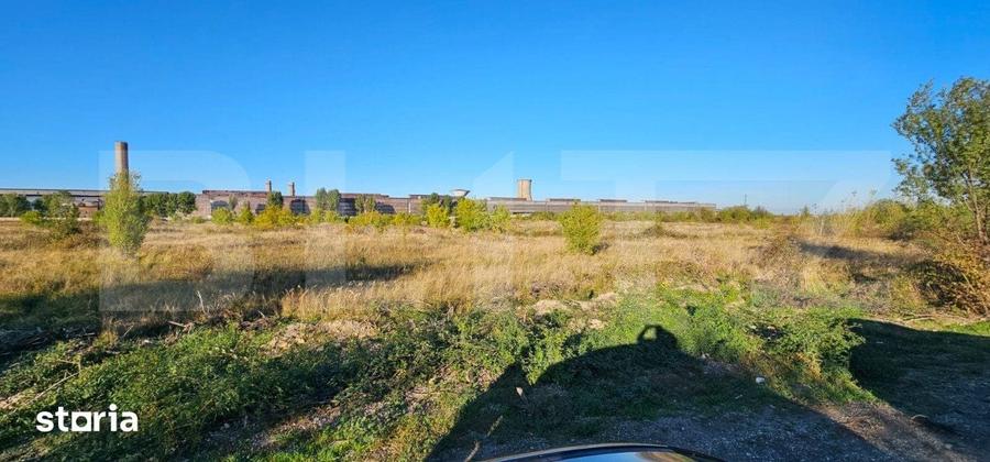 Teren de 5000 mp, în Industrială