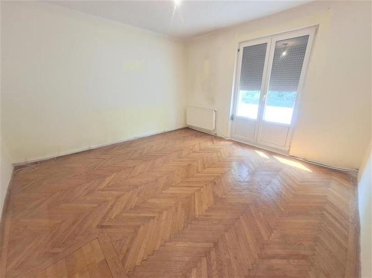 Apartament cu 2 camere decomandat în Narcisa