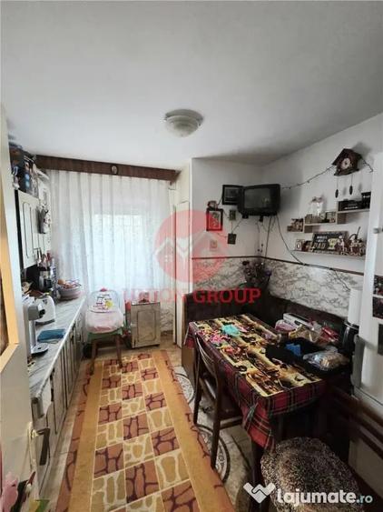 Apartament cu 3 camere decomandat în Est