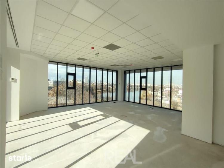 Spațiu comercial, de 1,000 mp, în Pantelimon