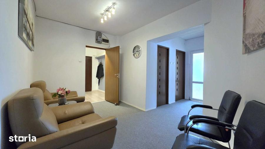 Apartament cu 4 camere decomandat în Centrul Istoric