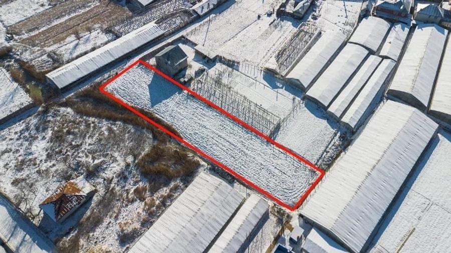 Teren de 1430 mp, în Central