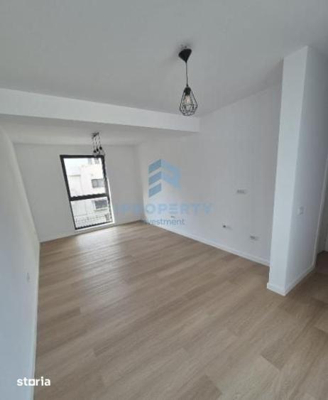 Casă cu 8 camere cu Teren 390 Mp în Parcul Carol