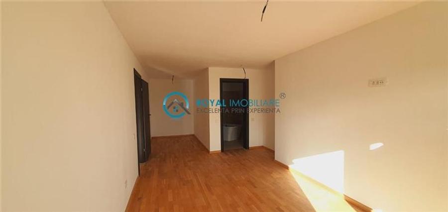 Apartament cu 3 camere decomandat în Albert
