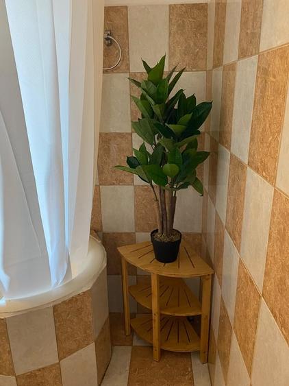 Apartament cu 3 camere semidecomandat în Cotroceni