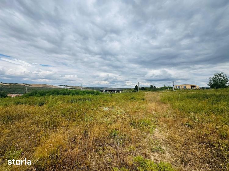 Teren de 657 mp, în Paleu