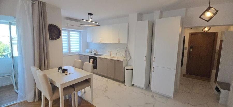 Apartament cu 3 camere decomandat în Tomis Mall