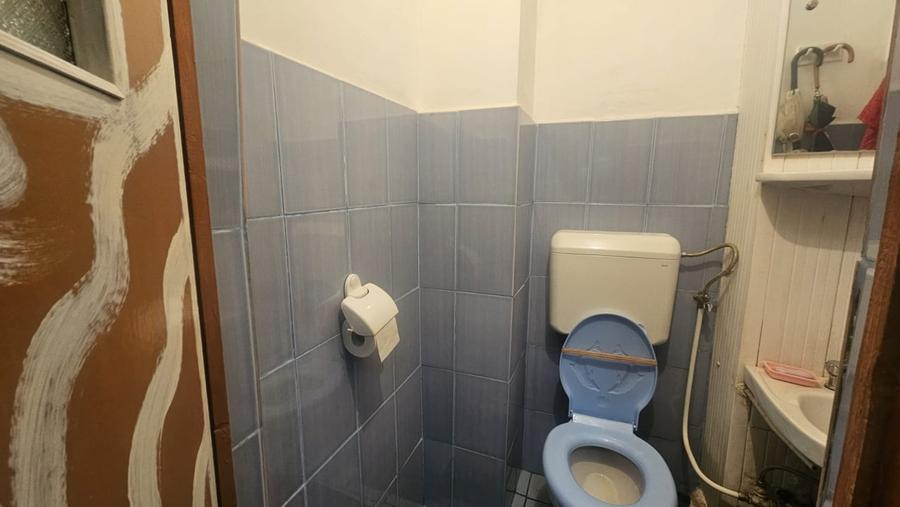 Apartament cu 3 camere decomandat, mobilat în Cetate