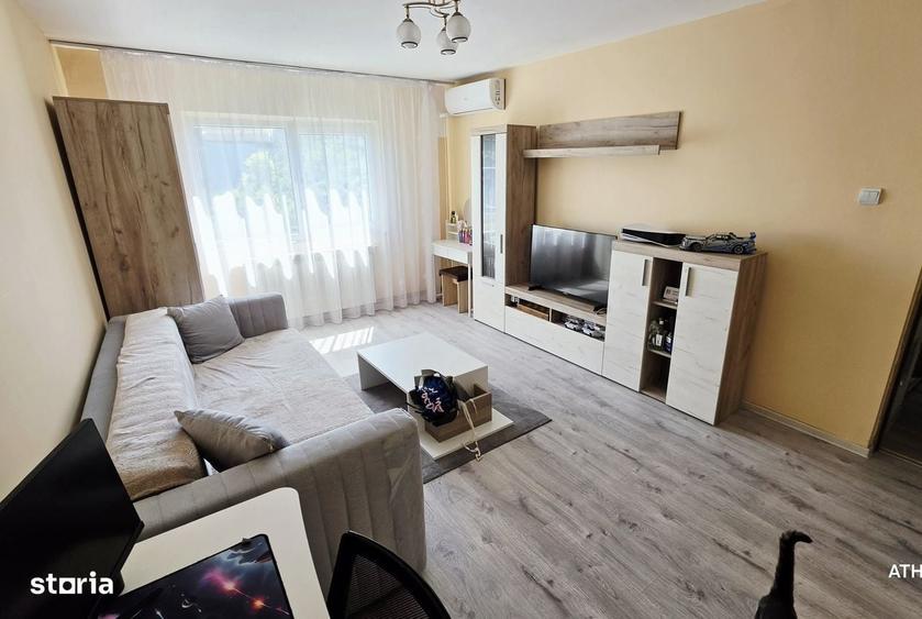 Apartament cu 2 camere decomandat în Nicolina