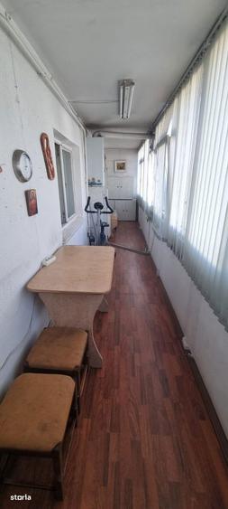 Apartament cu 3 camere în Nicolina