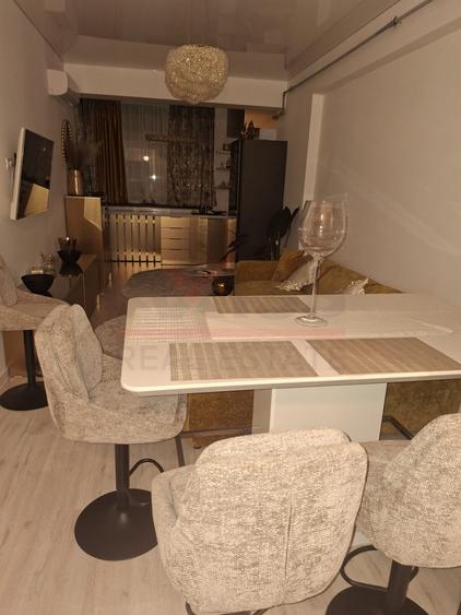 Apartament cu 2 camere decomandat, mobilat în Mamaia-Sat