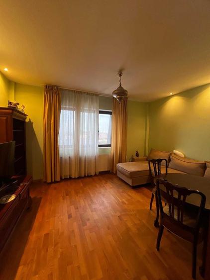 Apartament cu 3 camere decomandat în Grivița