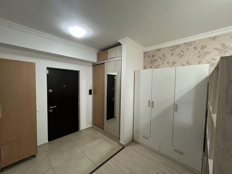 Garsonieră decomandată în Central
