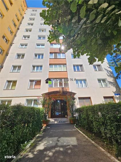 Apartament cu 3 camere decomandat în Griviței